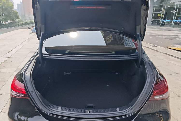 Used Mercedes-Benz E-Class 2023 E 300 L Luxury Model
