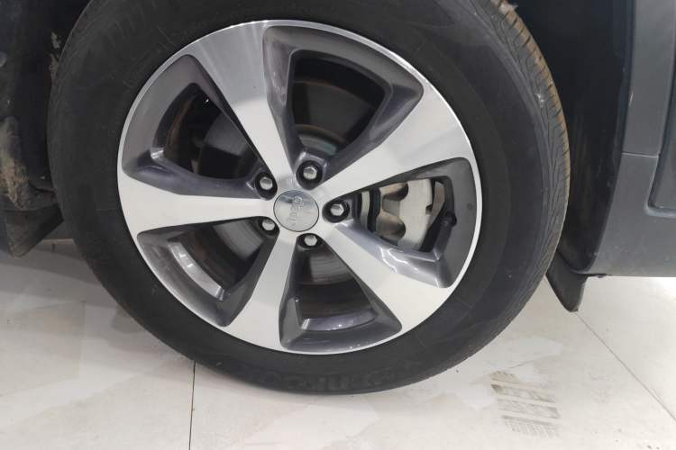 Used Jeep Cherokee 2019 2.0T Four-Wheel Drive Exploration Edition + Autonomous Driving Smart Package China V
