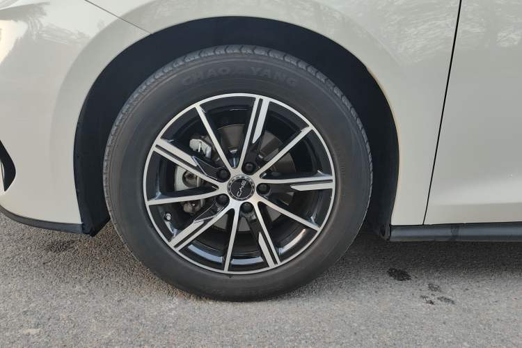 Used BYD Seal 06 New Energy 2024 DM-i 120KM Luxury Model Exterior 5