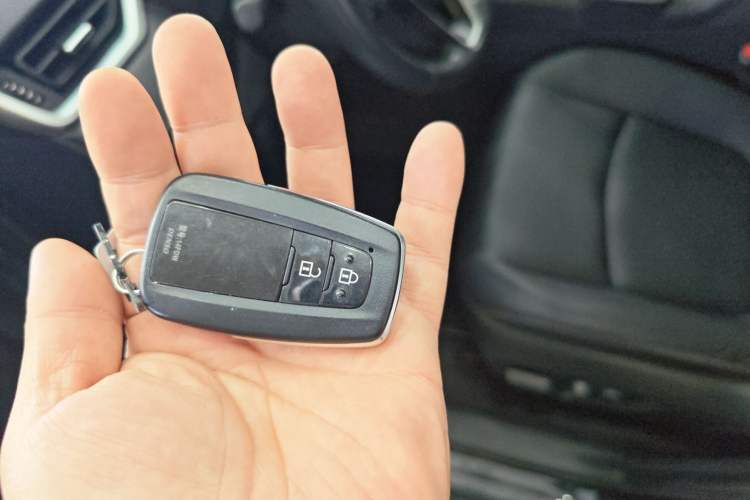 Used Toyota RAV4 2023 2.0L CVT Two-Wheel Drive Fashion Plus Edition