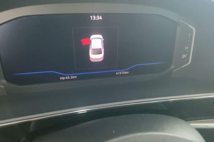 Used Volkswagen Passat 2022 330TSI Luxury Edition Odometer Close Up