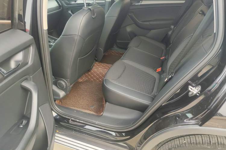 Used Skoda Kodiaq 2019 TSI330 5-Seater Two-Wheel Drive Comfort Edition China V Emission Standard Interior 2