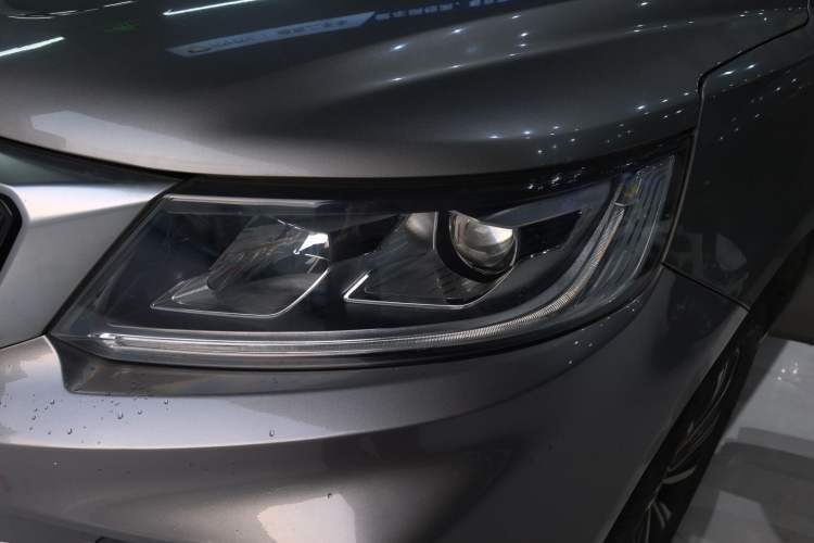 Used Geely Auto Vision X6 2020 1.4T Manual Luxury Model
