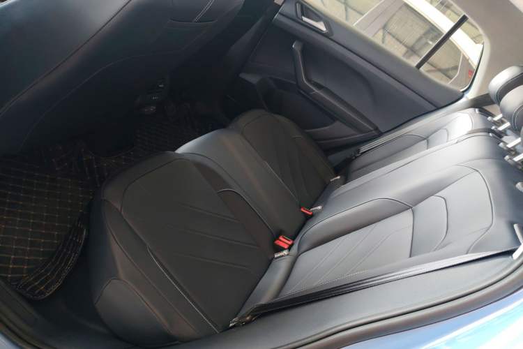 Used Volkswagen Tharu 2025 NewRui 300TSI Prestige Edition Interior 3