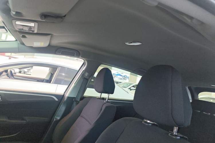 Used Honda Jade 2017 1.8L Automatic Classic Edition 5 seats
