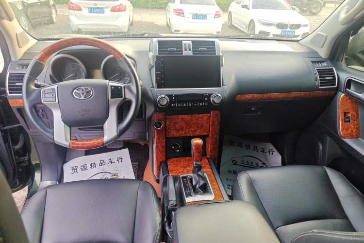 Used Toyota Prado 2016 2.7L Automatic Standard Edition Interior 3