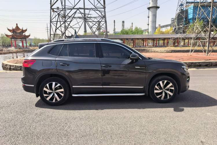 Used Volkswagen Tayron 2021 280TSI Two-Wheel Drive Luxury Smart Connectivity Version