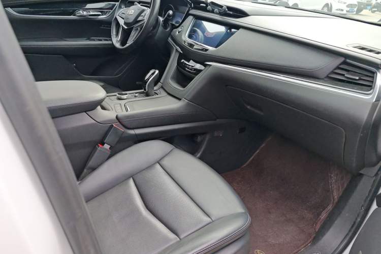 Used Cadillac XT5 2020 28T Luxury Version