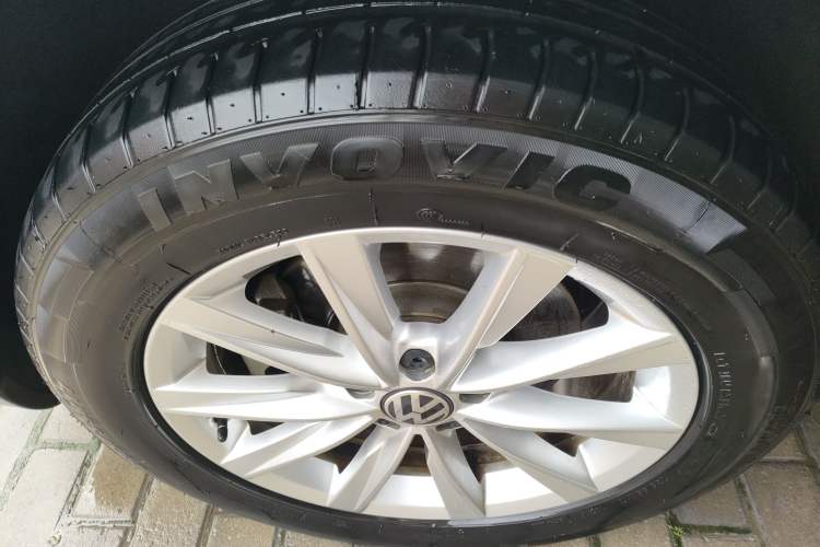 Used Volkswagen Tiguan L 2016 280TSI Automatic Two-Wheel-Drive Silk Road Style Edition