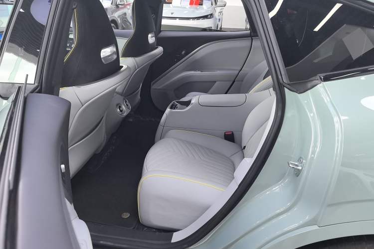 Used Avatr 11 2022 Long-Range Dual-Motor Luxury Edition 4 Seats
