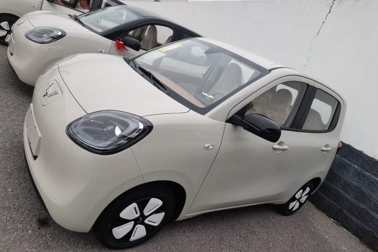 Used Wuling Hongguang MINIEV 2025 Four-Door Version Advanced Edition
