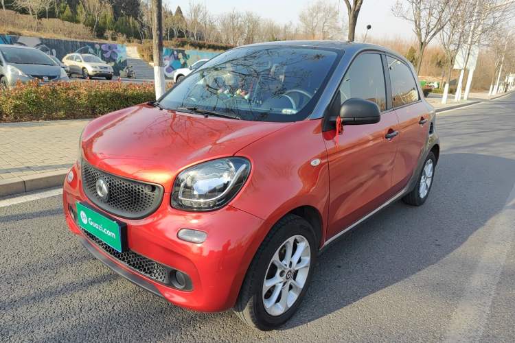 Used smart forfour 2016 1.0L 52 kW Dynamic Edition
