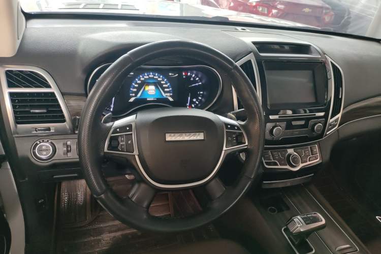 Used Haval H9 2017 2.0T Gasoline 4x4 Luxury 7-Seater