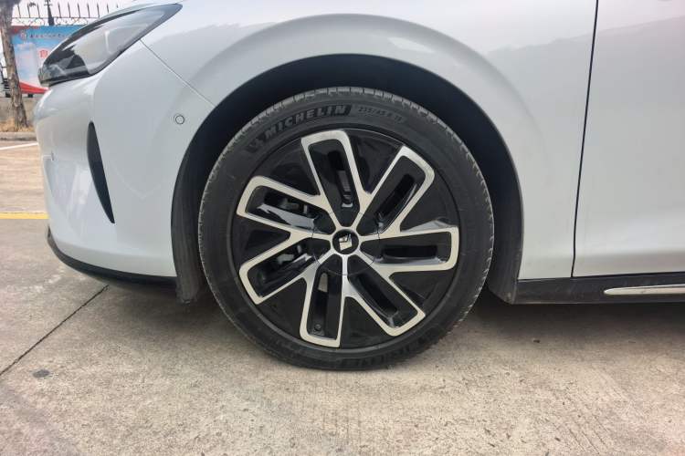 Used Baojun Enjoy 2025 Plug-in Hybrid 140km Luxury Edition
