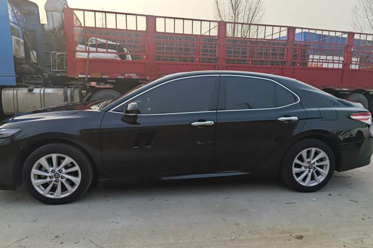 Used Toyota Camry 2021 2.0G Luxury Edition Exterior 2