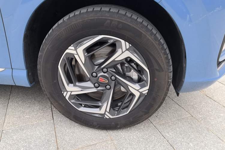 Used Hongqi HS3 2023 1.5T Two-Wheel Drive Shanwei Edition