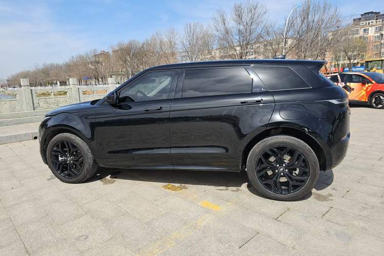 Used Land Rover Range Rover Evoque New Energy 2022 Aurora L P300e Plug-in Hybrid Electric Version