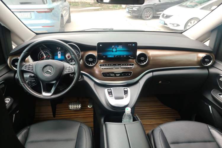 Used Mercedes-Benz V-Class 2021 V 260 Prestige Edition