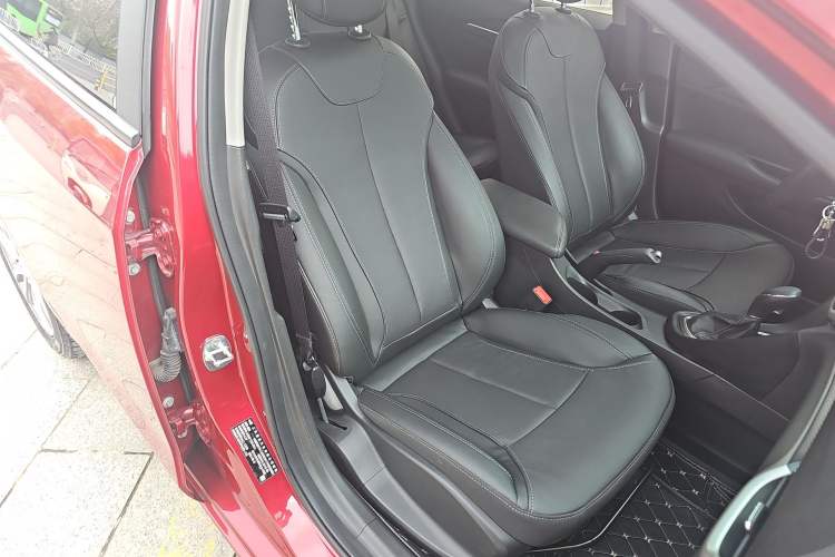 Used Buick GT 2019 18T Automatic Connected Elite Model China VI Standard Right Front Seat