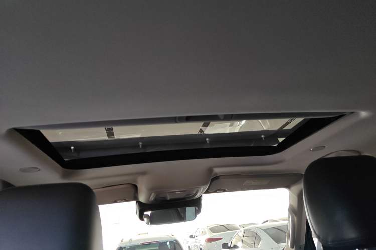 Used Tank 300 2023 City Edition 2.0T—Stylish as Ever Interior 2