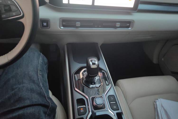 Used Geely Auto icon 2023 1.5TD Chocolate Smoothie Edition
