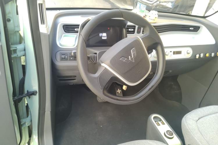 Used Wuling Hongguang MINIEV 2021 Macaron Fashion Edition Lithium-Ion Battery