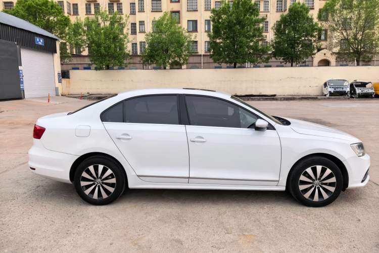 Used Volkswagen Sagitar 2018 1.6L Automatic Comfort Model Exterior 1