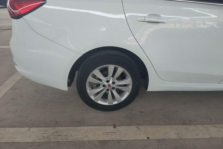 Used Roewe 360 2018 PLUS 1.5L Manual Luxury Edition
