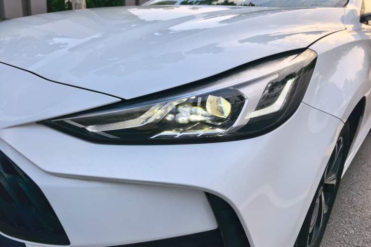 Used MG 5 2021 Revised Version 180 DVVT CVT Youth Luxury Edition Exterior 6