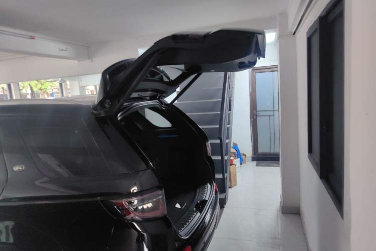 Used Land Rover Discovery Sport 2021 249 PS R-Dynamic S Performance Edition Exterior 5