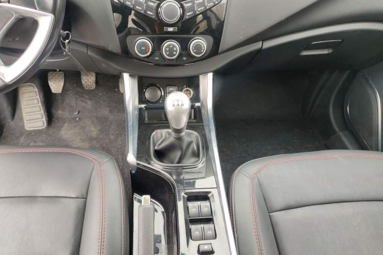 Used Haima S5 2017 Strong-Performance Version 1.5T Manual Luxury Model Gear Lever