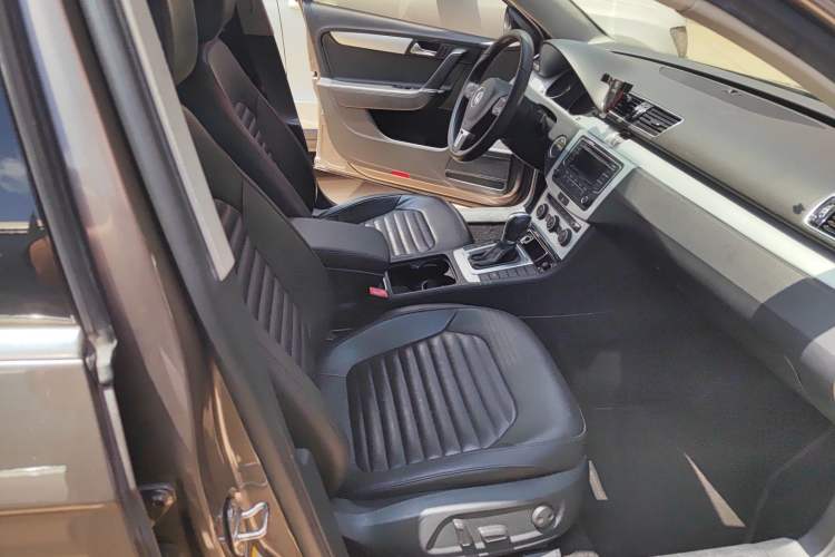 Used Volkswagen Magotan 2015 1.8TSI Advanced Model