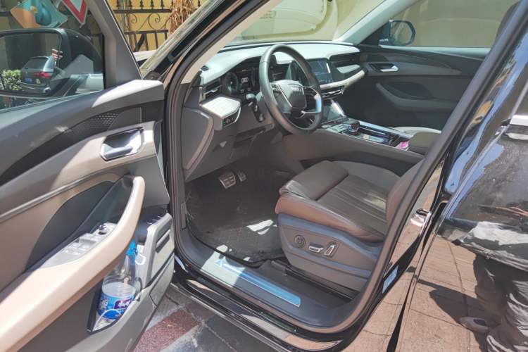 Used Audi Q6 2024 45 TFSI quattro Qiyun Edition Yulin Package 7 Seats
