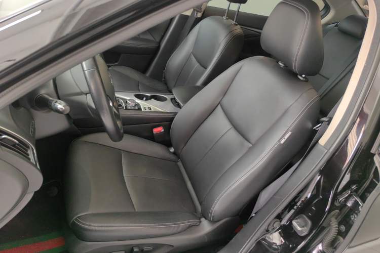 Used Infiniti Q50L 2016 2.0T Enjoyment Edition
