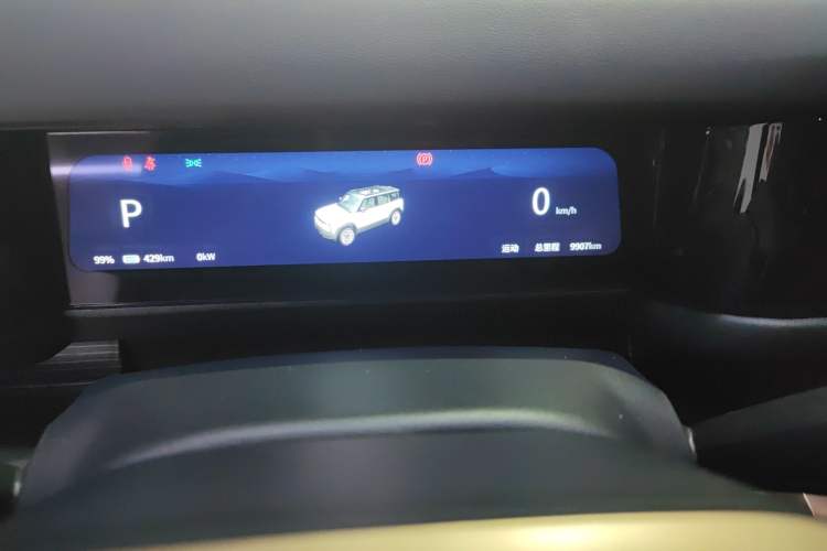 Used iCAR 03 2024 472km Four-Wheel Drive Long-Range Version
