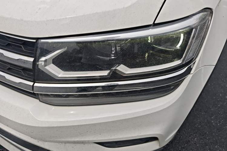 Used Volkswagen Tharu 2019 330TSI Four-Wheel Drive Flagship Model China VI Standard Left Front Headlight