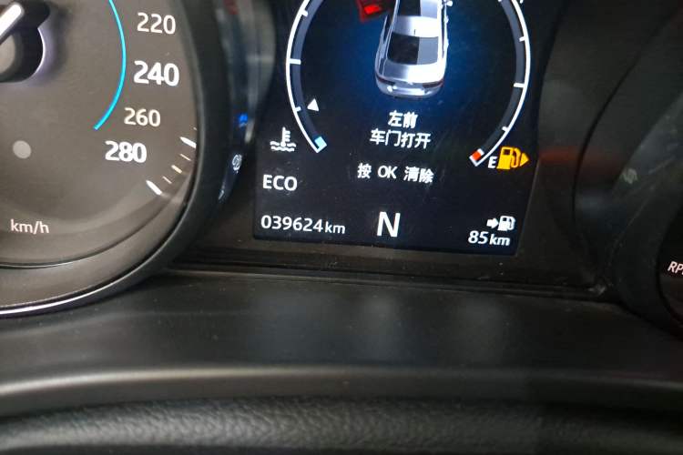 Used Jaguar XE 2017 2.0T 200 PS R-Sport
