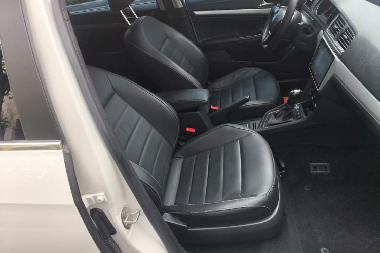 Used Volkswagen Gran Lavida 2017 230TSI DSG Comfort Edition Right Front Seat