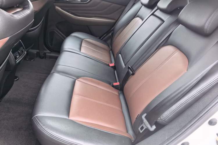 Used Dongfeng Aeolus AX7 2018 Classic 1.6T Automatic Elite Model