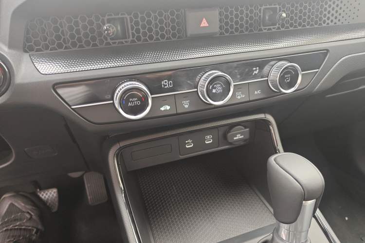 Used Honda CR-V 2026 Global 30th Anniversary Model 240TURBO Two-Wheel-Drive Fashion 5-Seater Edition
