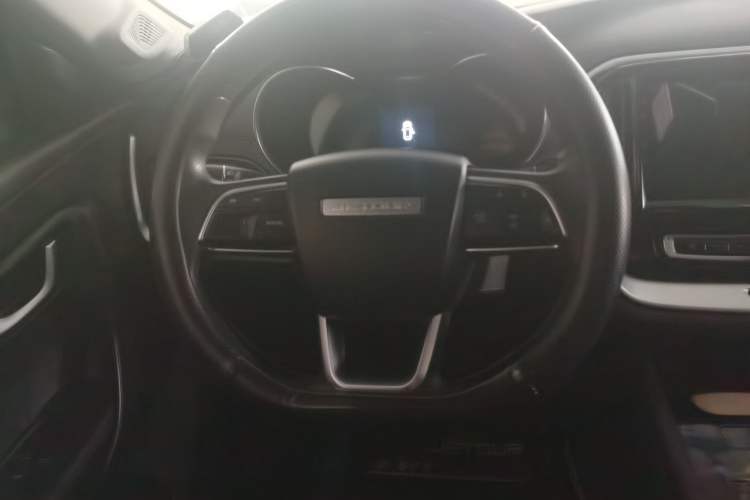 Used JETOUR X70M 2020 Revised Version 1.5T DCT Companion Edition 6 Seats