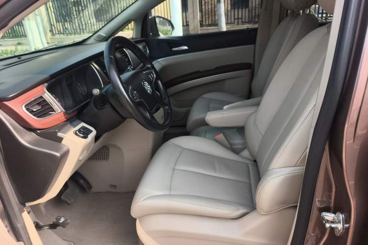 Used Buick GL8 2018 28T Luxury Model China VI Standard
