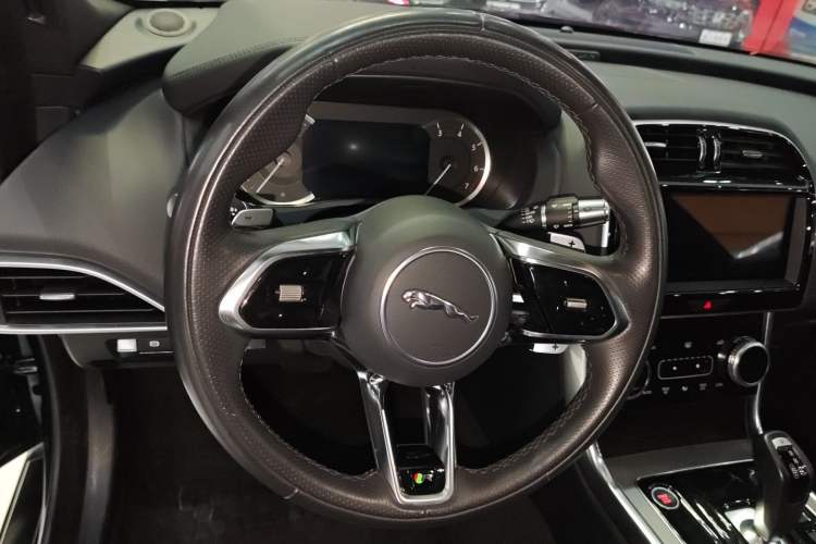 Used Jaguar XEL 2022 2.0T 200PS R-DYNAMIC Youth Sport Edition