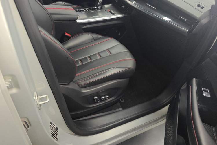 Used Roewe RX5 MAX 2022 1.5T Automatic Youwei Flagship Edition
