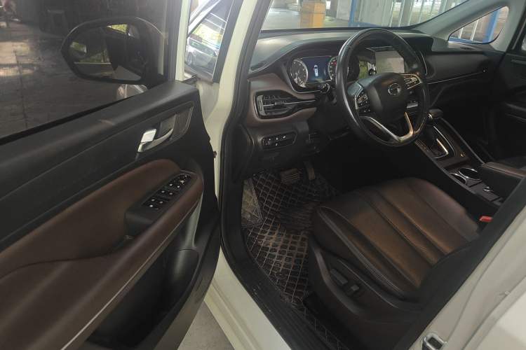 Used GAC Trumpchi M6 2019 270T DCT Luxury Edition (7-seater) China VI Interior 1