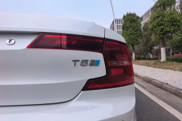 Used Volvo S90 2020 T5 Zhiyi Luxury Edition
