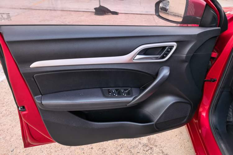 Used MG 6 2017 20T Manual Elite Smart Connect Version China V Standard Interior 1