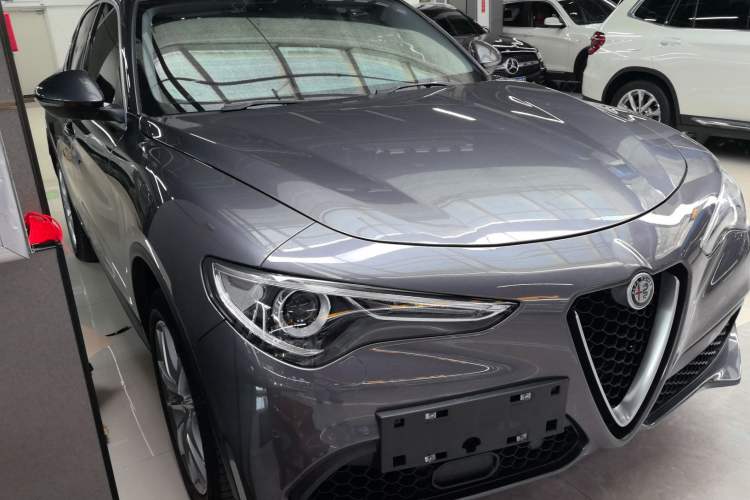 Used Alfa Romeo Stelvio 2017 2.0T 280HP Luxury Edition