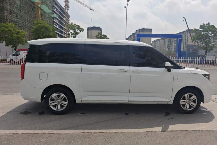 Used Wuling Zhengcheng 2021 1.5T Manual Luxury Version Exterior 1