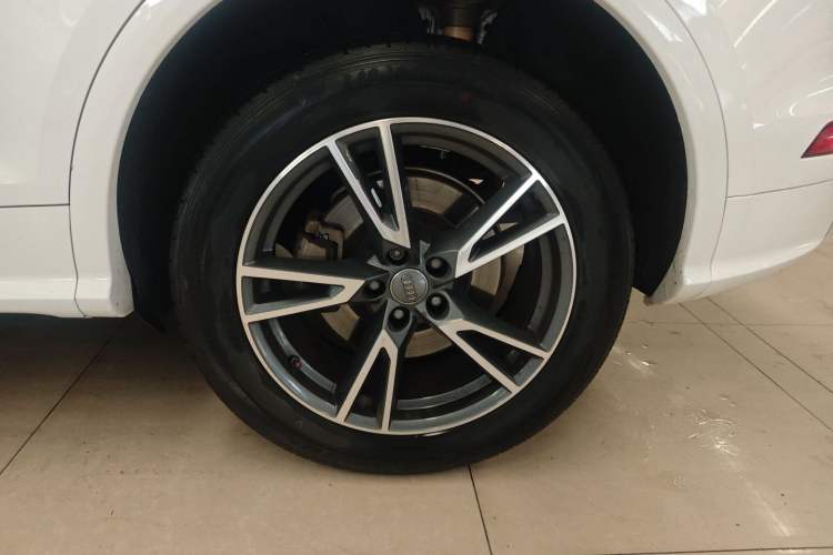 Used Audi Q5L 2018 45 TFSI Prestige Fashion Edition China V Emission Standard
